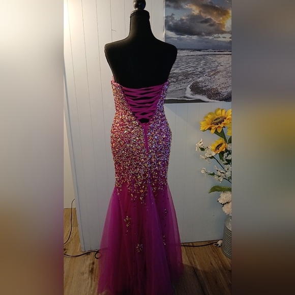 Pink strapless special occasion dress - Picture 5 of 6